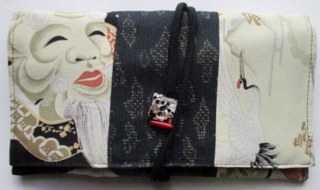 ８２１４　お宮参り着で作った和風財布・ポーチ　＃送料無料