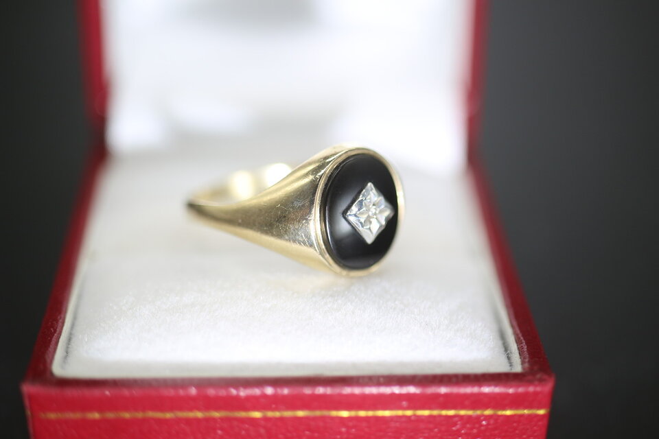 ゴールド リング 指輪 英国 1977年 オパール 375 宝石 鑑定書 J2 ゴールド リング 指輪 英国 1977年 オパール 375 宝石 鑑定書 J2