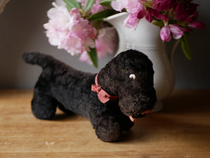 ベロを出した黒いワンちゃん ぬいぐるみ フランスアンティーク | iichi