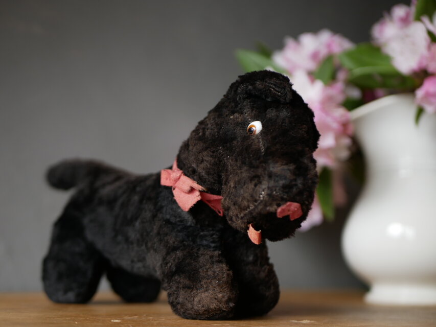 ベロを出した黒いワンちゃん ぬいぐるみ フランスアンティーク | iichi