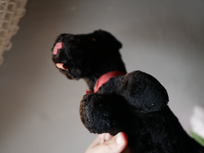 ベロを出した黒いワンちゃん ぬいぐるみ フランスアンティーク | iichi