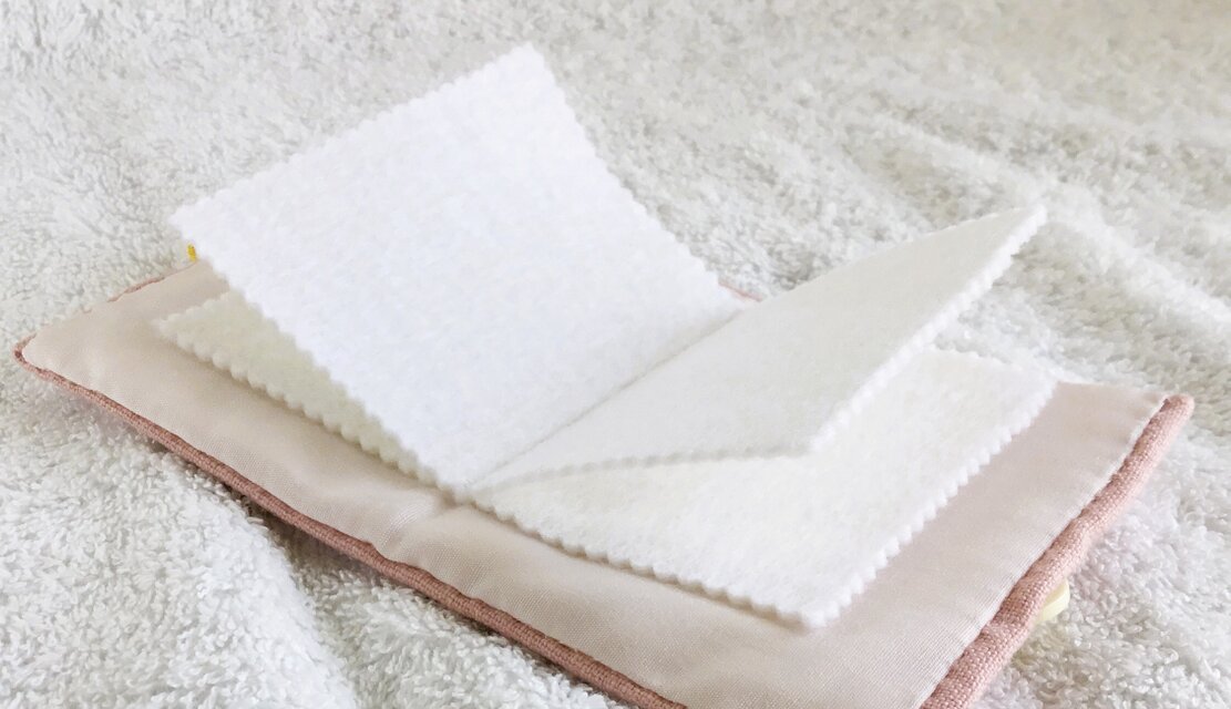 ハンドメイドきな 花刺繍のニードルケース～オーバルの中の花～ | iichi 日々の