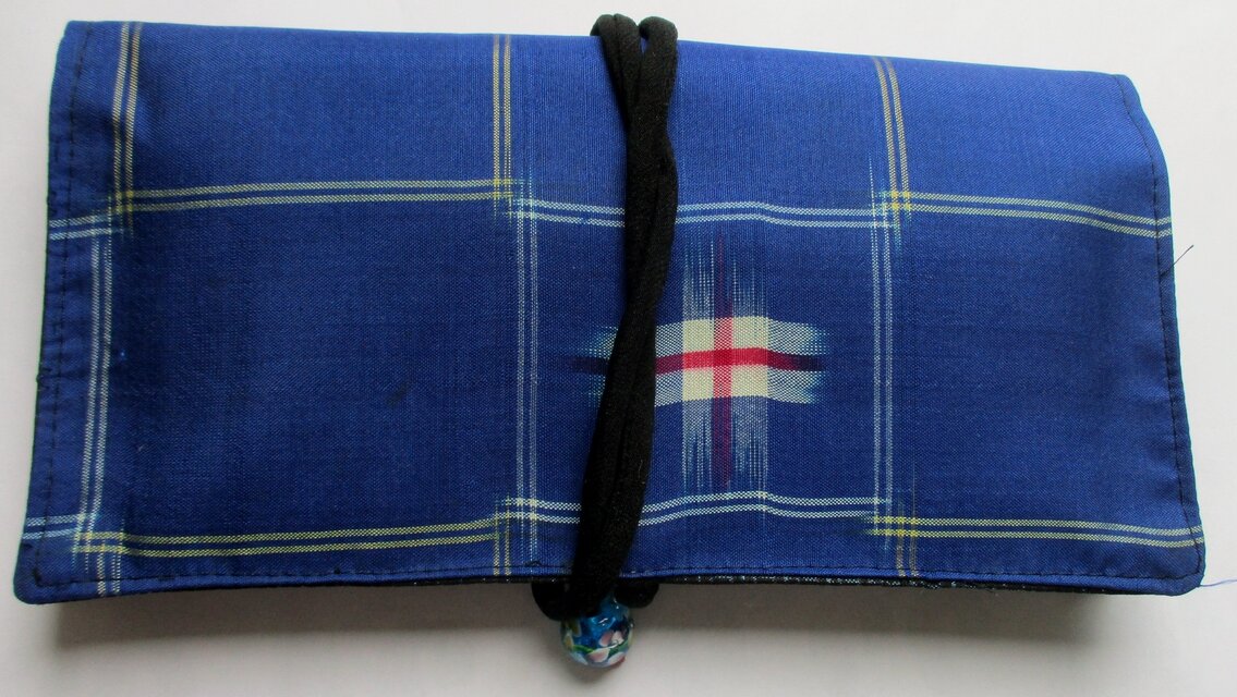 ８２１６　銘仙の着物で作った和風財布・ポーチ＃送料無料