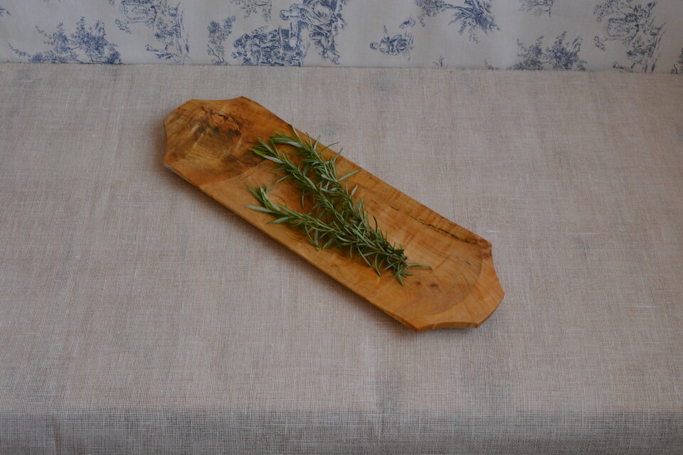 トチの長皿（スポルテッド）