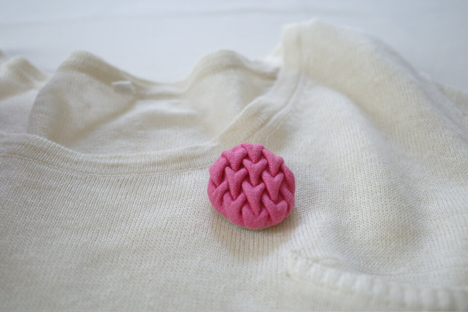 ブローチ・ピンク