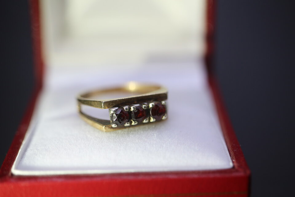 ビンテージ 英国 イギリス 天然 ガーネット ゴールド 9CT 指輪 リング