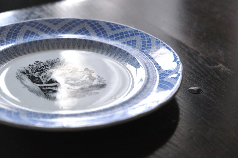 美品　フランス　アンティーク　クレイユモントロー　HENRI Ⅲ 平皿プレート フランス アンティーク クレイユモントロー HENRIⅢ 平皿プレート