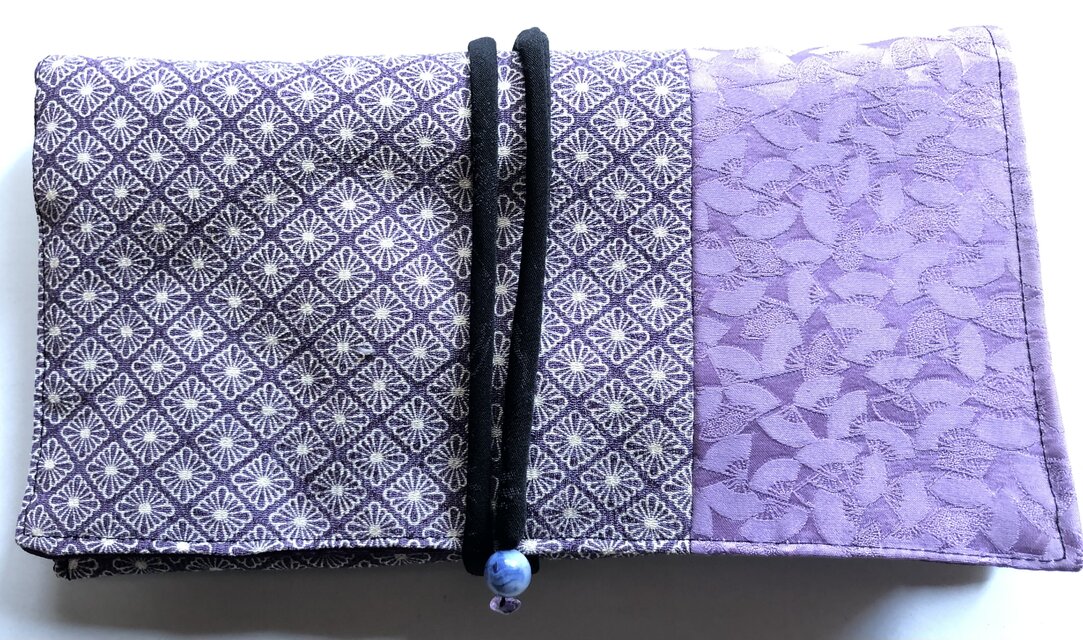 ８２１９　着物で作った和風財布・ポーチ