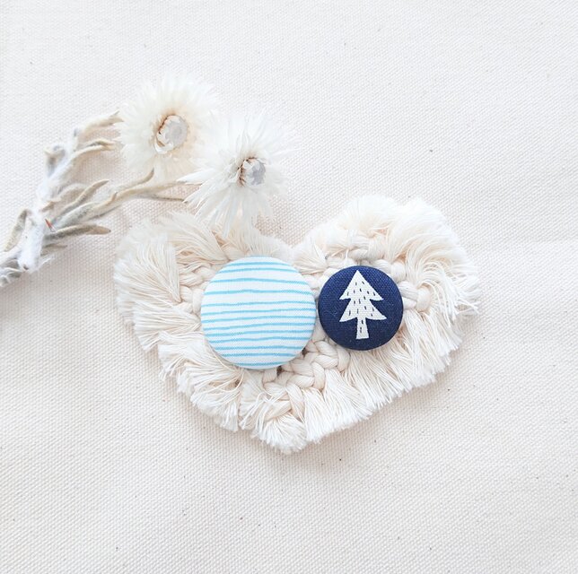 ★くるみボタンブローチ★