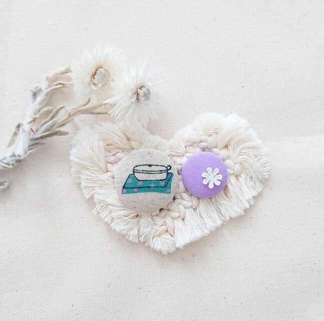 ★くるみボタンブローチ★