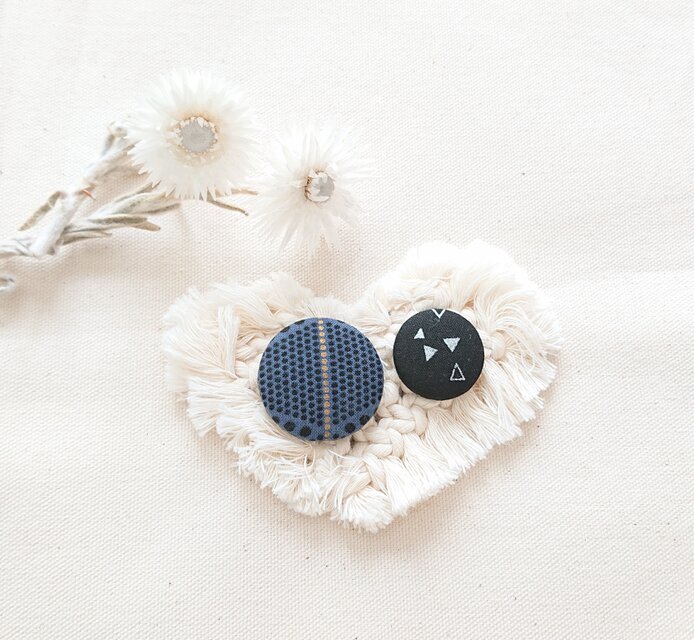 ★くるみボタンブローチ★