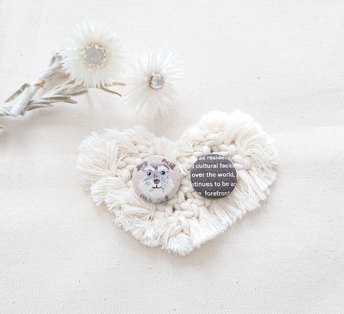 ★くるみボタンブローチ★