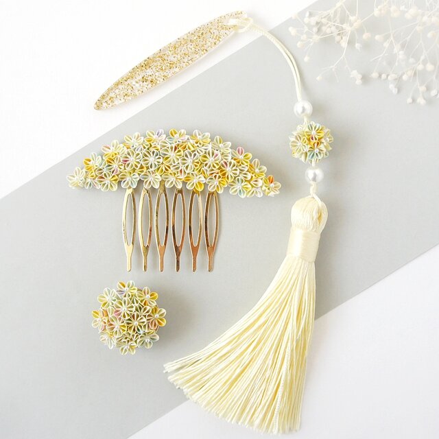 着物小物 3点セット 「 パステルイエロー 」 ヘアコーム 帯留め 帯飾り つまみ細工 パール 和装 紫色 浴衣 春