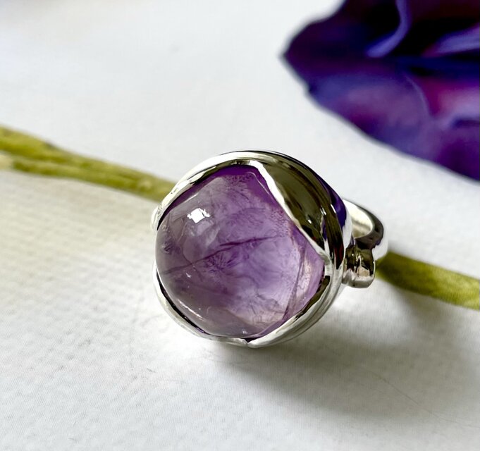 手摺り天然アメジストの指輪