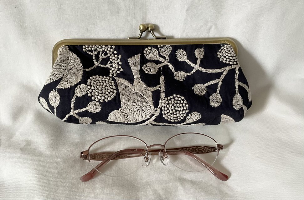 点と線模様製作所　バードガーデン　がま口メガネ、ペンケース　　