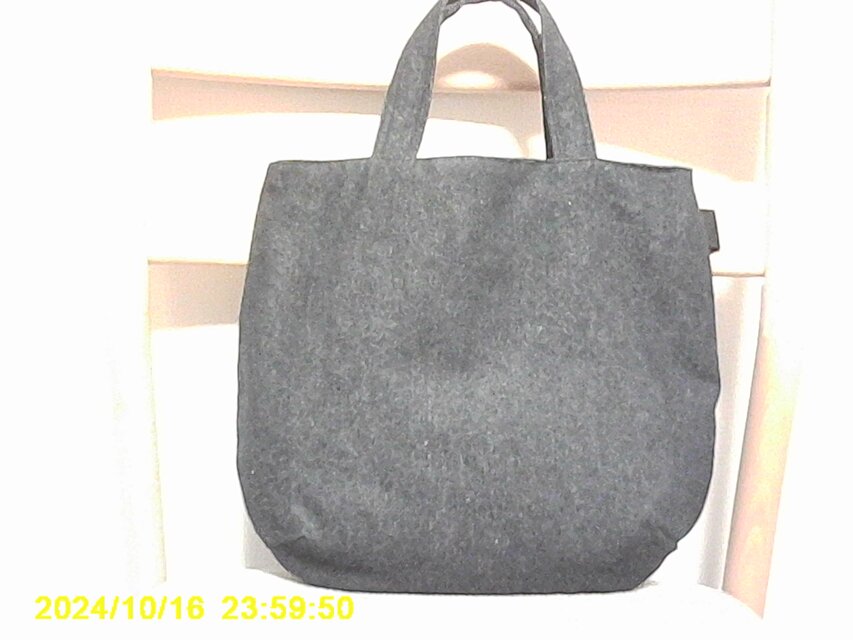 デニム生地・内ポケット２つの丸底手提げ