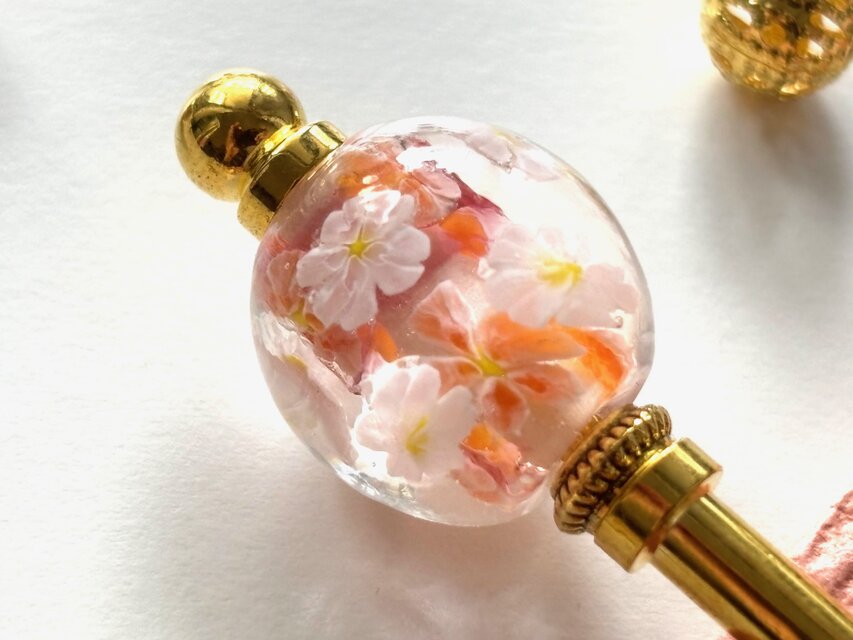 かんざし　ピンクとオレンジの花のとんぼ玉　桜　サクラ　さくら　一本挿し　一本簪　春夏　