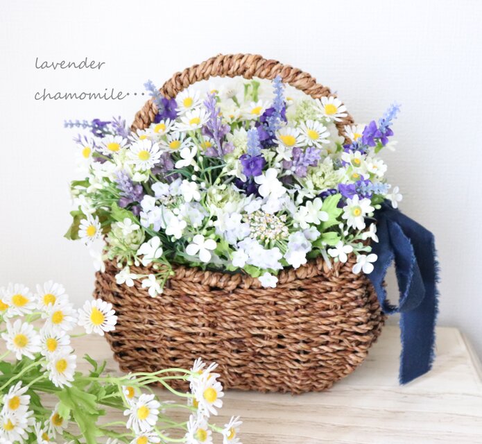 ガーデンバスケットアレンジメント～ラベンダー＆カモミール～（アーティフィシャルフラワー）