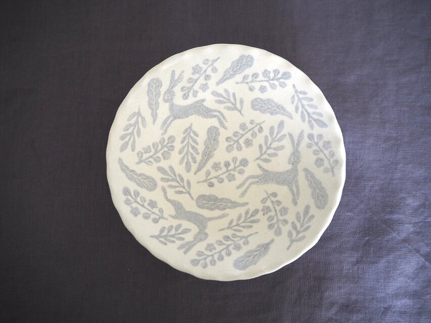 手びねり鉢　『野あそび』