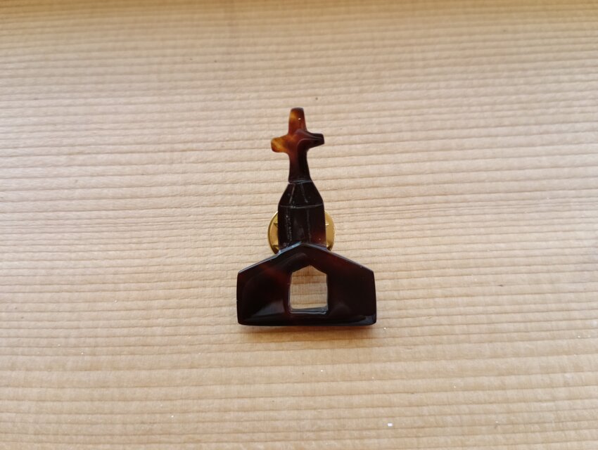 教会　本鼈甲ピンブローチ