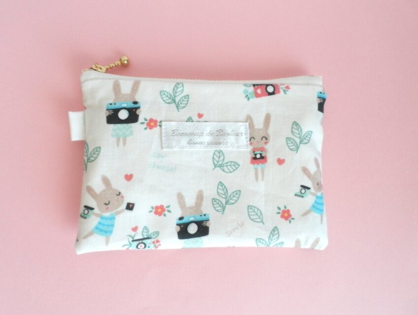 ミニポーチ　うさぎ柄