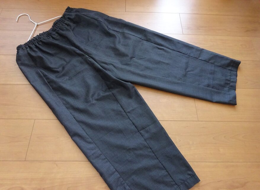 大島紬のパンツ（ちょっぴり難あり）・送料サービス