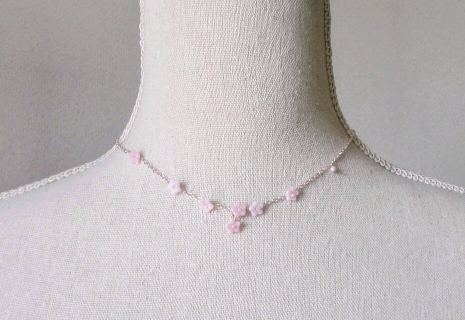 花房のネックレス / ペールピンクマーブル