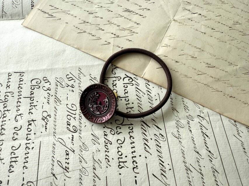 アンティークボタンヘアゴム／石造りの橋と建物ピクチャーボタン