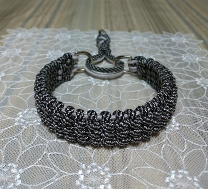 「Ｍさまオーダー品」お中型犬用　ハーフチョーク首輪　(内周１９cm～２５ｃｍ)