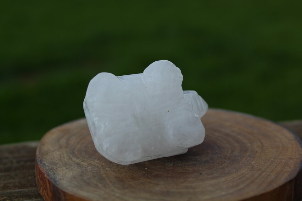 水晶 亀 | iichi 日々の暮らしを心地よくするハンドメイドや