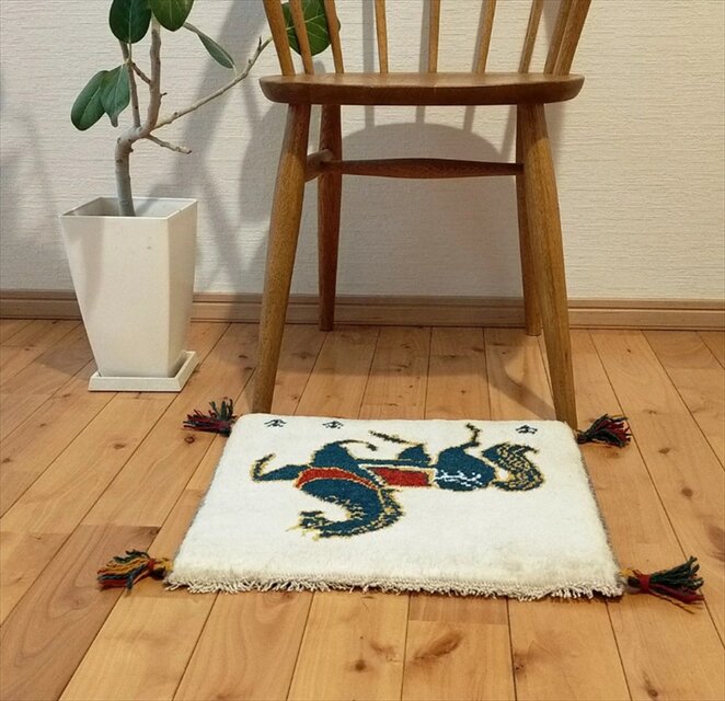 海外から輸入 ペペルシャ ギャッベ アイボリー 厚み2.12cm 43x39cm ミニマット ラグ・カーペット