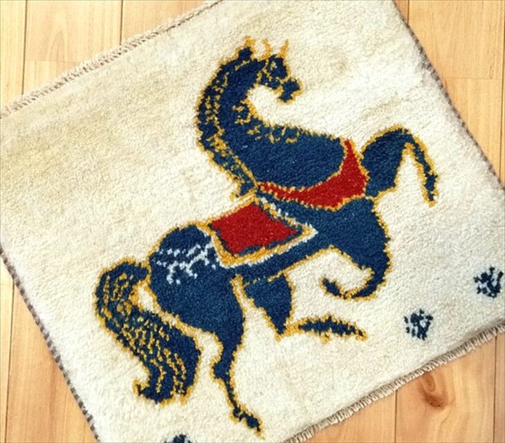 新入荷】ペルシャ ギャッベ ミニマット 横45x40cm アイボリー色
