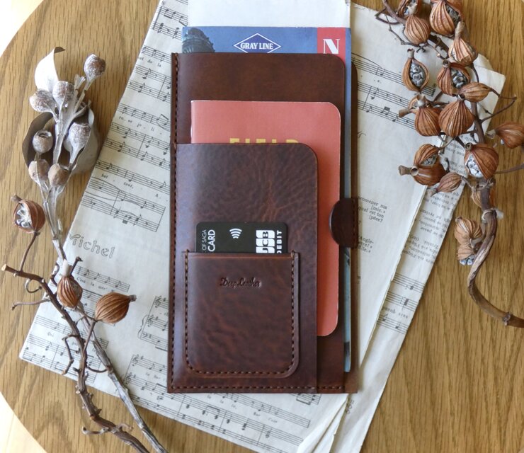 イタリア革のチケットホルダー／チケットケース／チョコ