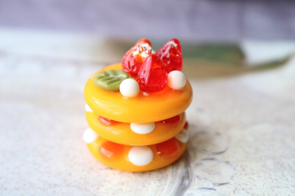 パンケーキ作るよ！　ガラス細工 ガラスのミニチュアパンケーキ ☆ガラスのミニチュア洋菓子店 | iichi