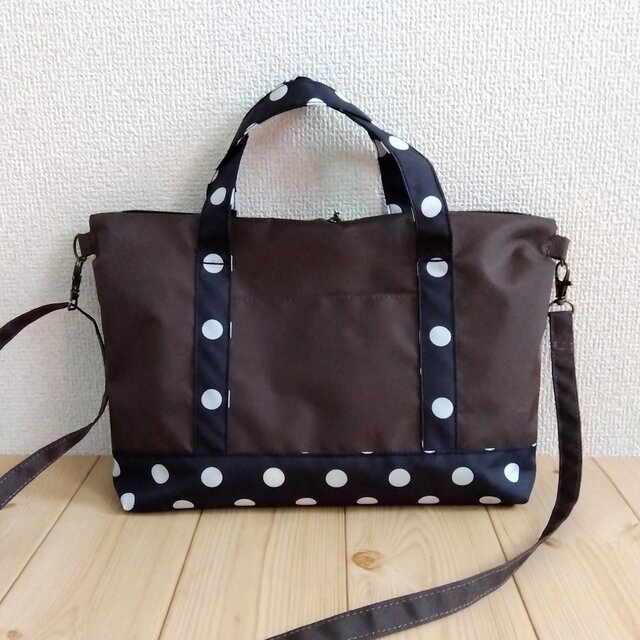 雨の日用　全て撥水加工のショルダーレインバッグ　ドット＆ブラウン　　222