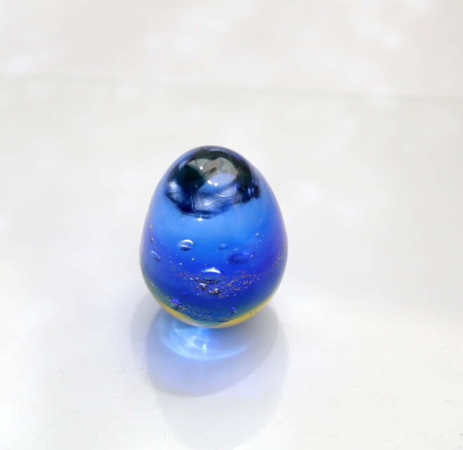 outlet] ガラスの雫の小さなオブジェ 「湧水」 | iichi 日々の暮らしを