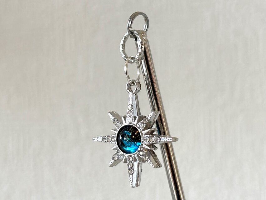 かんざし シルバーと青の星のダブルチャーム 水色 ブルー シルバー 夏