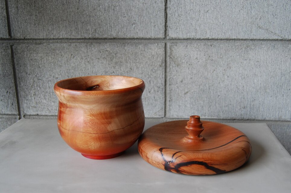 WOOD×レジン 03 蓋付き小物入れ | iichi 日々の暮らしを心地よくする