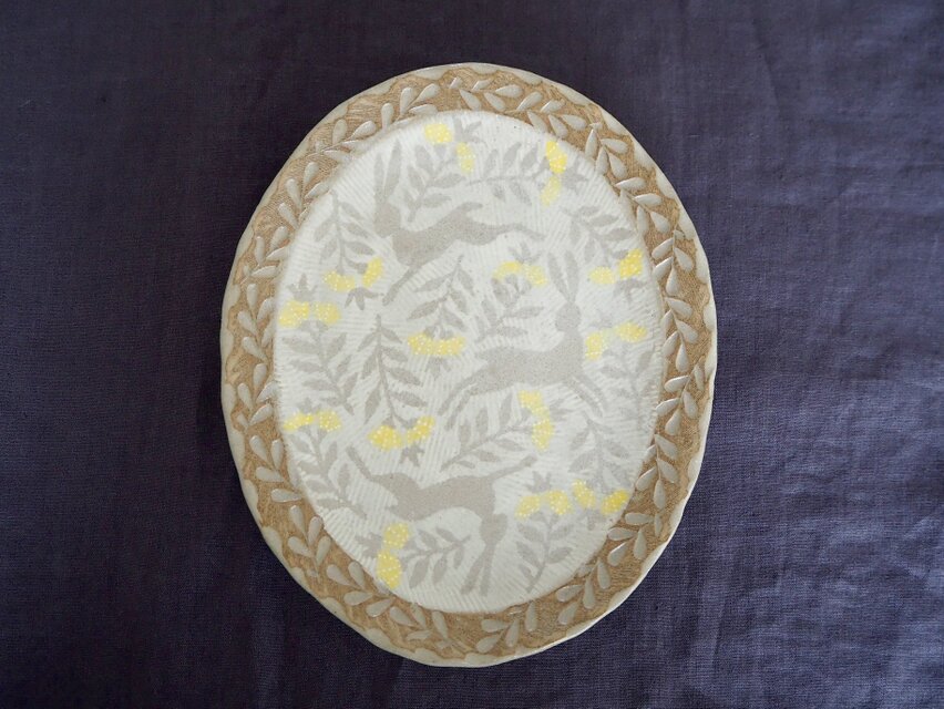 オーバル皿　『野あそび』