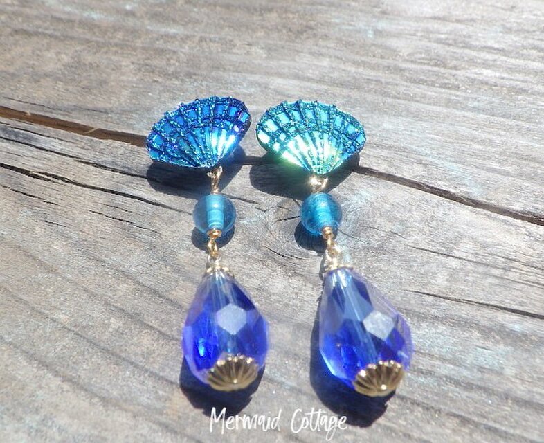 【1198】人魚と波模様の小さめピアス／イヤリング 1198】人魚と波模様の小さめピアス／イヤリング