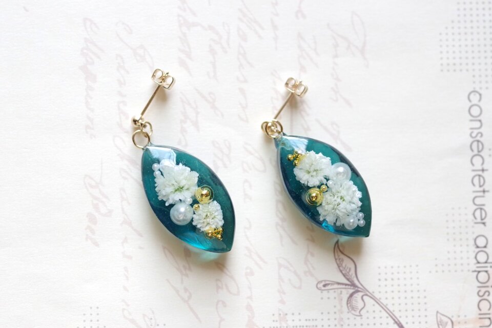 レジンアート　マーキスピアス〈柳暗花明〉