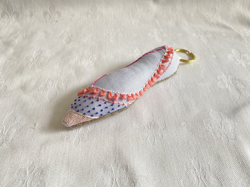 shoe shoe shoe 刺繍のチャームNo.5