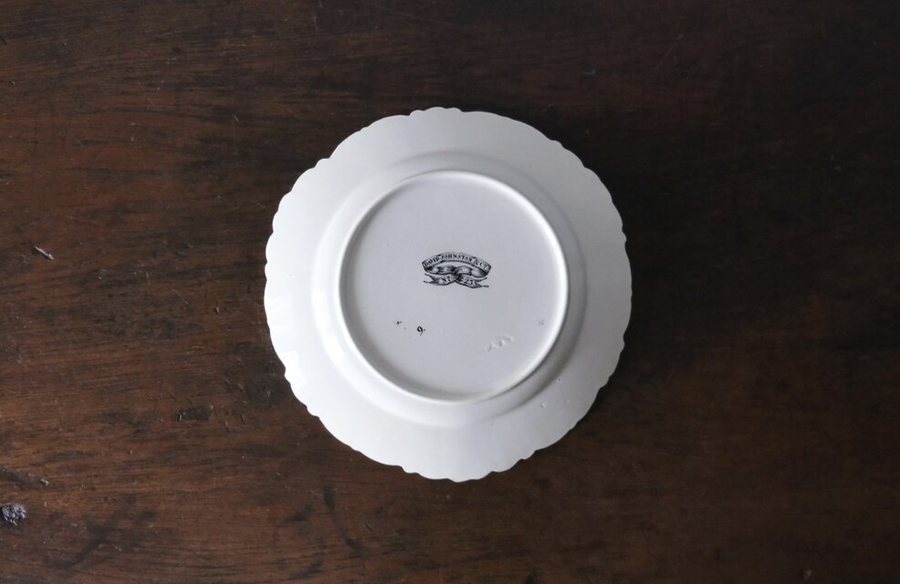 David Johnston ボルドー グリザイユ皿 レリーフ 平皿 φ21.5cm