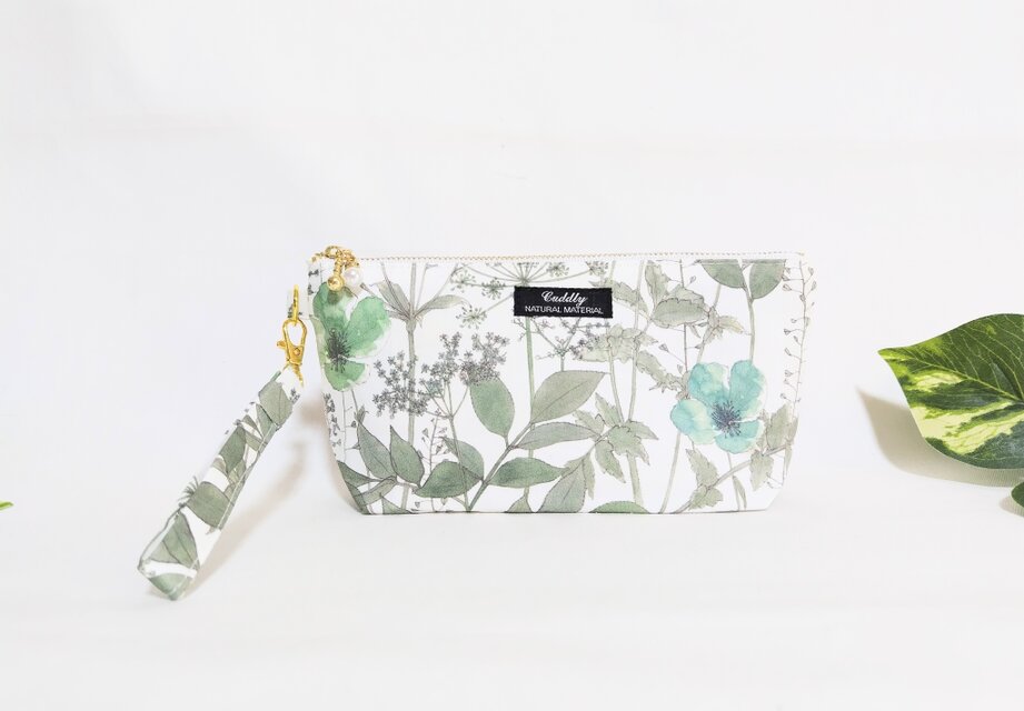 イルマグリーンの持ち手付きペンケース(大)