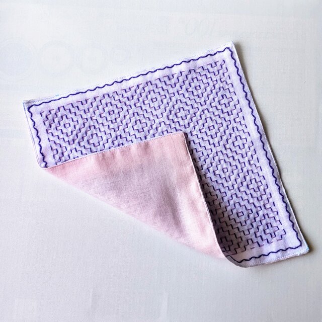 素肌に優しい  刺し子のふんわりハンカチ   Mサイズ