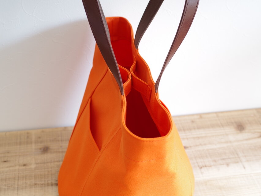 丸底トートバッグ レザーハンドル キャロット | iichi 日々の暮らしを