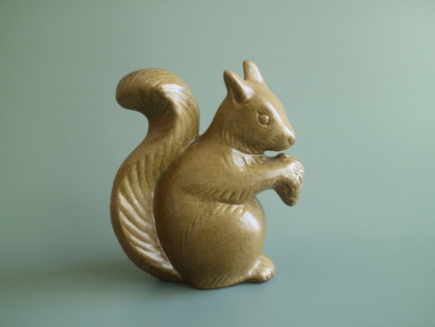 Ego stengods / オブジェ / リス No.5737 | iichi 日々の暮らしを