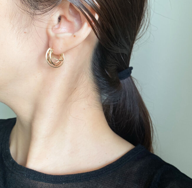 14kgf diagonal radial 5連 キャッチレスピアス | iichi 日々の暮らし