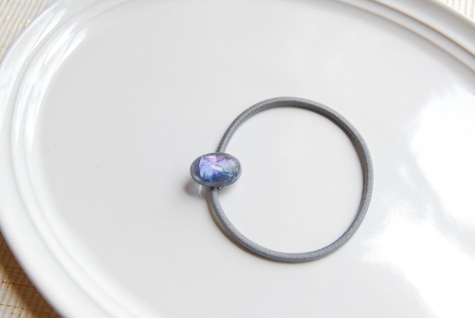 フローライトのヘアゴム　グレー　no.2