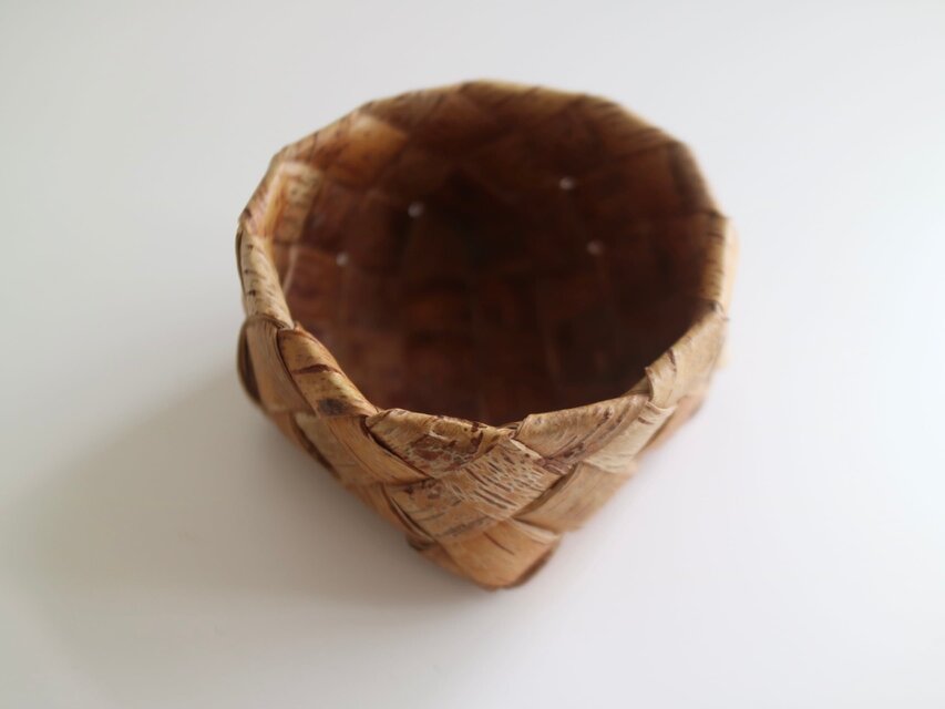 白樺ヴィンテージかご No.5828 | iichi 日々の暮らしを心地よくする